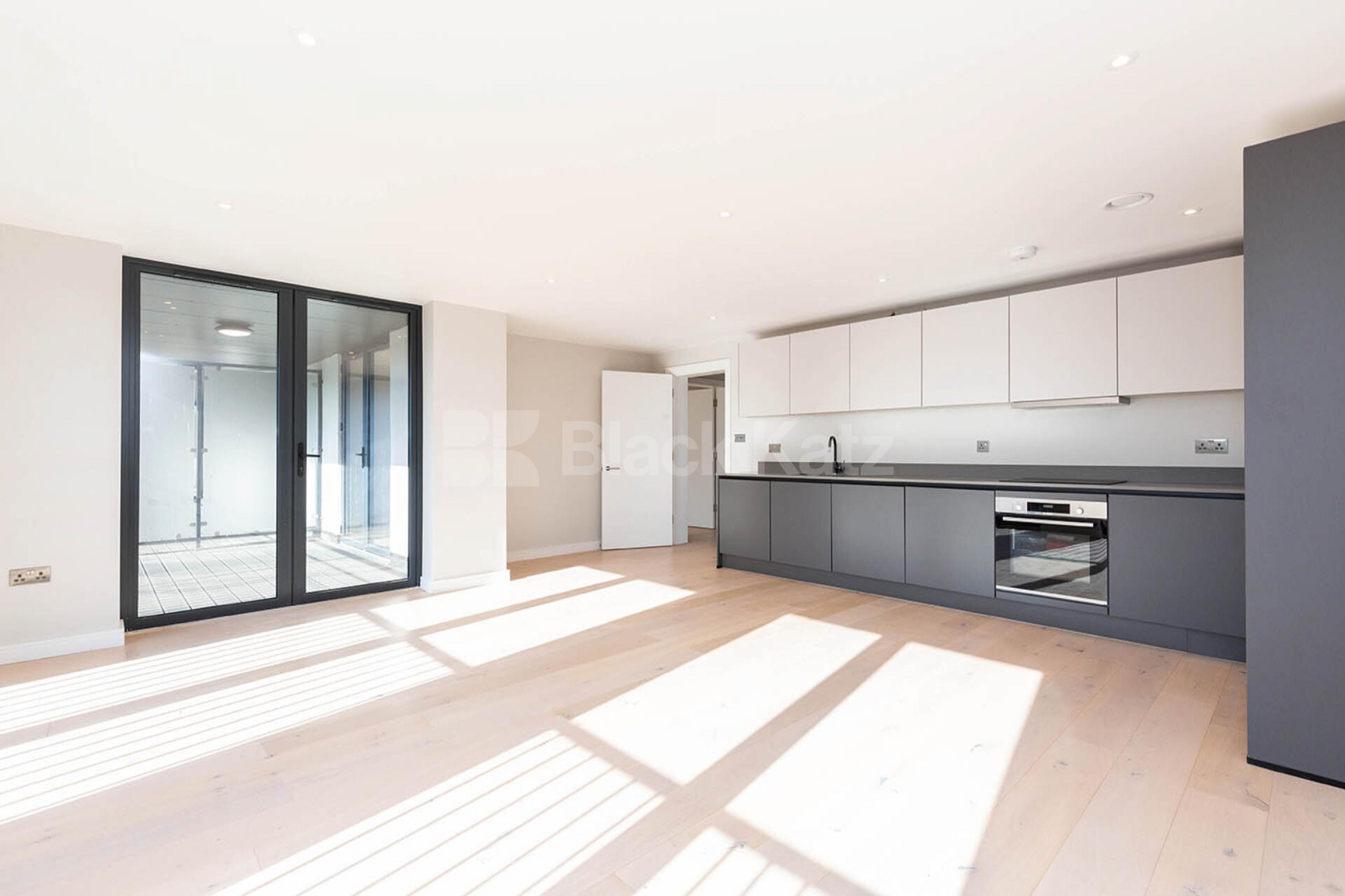 Stunny 2 bed 2 bath located within a new build with a large terrace Tottenham Lane, Crouch End N8